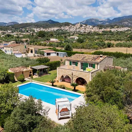 Lovely In With House A Mountain View Vakantiehuis