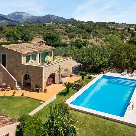 Lovely In With House A Mountain View Vakantiehuis