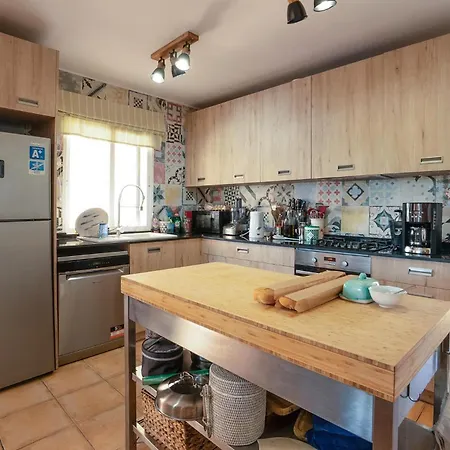 Vakantiehuis Lovely In With House A Mountain View *
